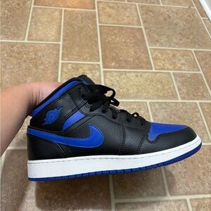 Nike Air Jordan 1 Retro Mid Hyper Royal Blue Black GS Boys Size 7 554725-068